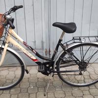 Bicicletta city bike bici 28 cambio 6v e cestino