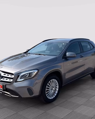 MERCEDES-BENZ CLA sse GLA GLA 200 d Automatic Bu