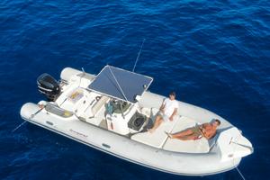 Gommone capelli tempest 750