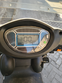 Scooter Elettrico per anziani 4 ruote