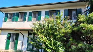 Casa con annesso capannone a Borgo Veneto (PD)