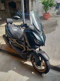 Yamaha x max 300