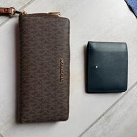 Portafoglio Micheal Kors e mont blanc