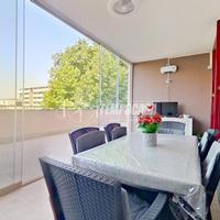 Trilocale con magnifico terrazzo e box!