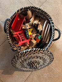 Giochi di legno pista con trenini