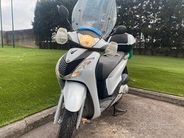scooter  SH 150 I   DOPPIO  DISCO   BUONE CONDIZIO
