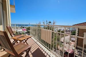 Igea Marina Bilocale Fronte Mare Estivo