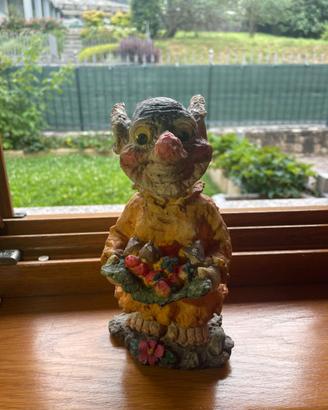 Folletto troll in ceramica artigianale
