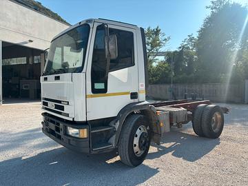 IVECO 120E18 – Autocarro a telaio