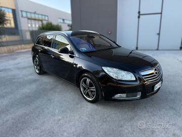 OPEL INSIGNIA  2.0 D 2010 12 MESI DI GARANZIA 
