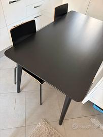 Tavolo Ikea con 4 sedie