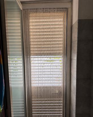 Tenda a fili decorativa trasparente con binario