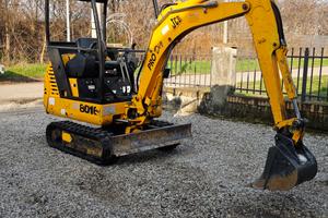 Miniescavatore JCB 8016 