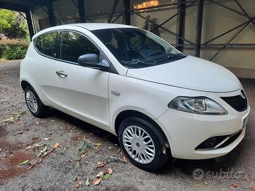 Lancia  Ypsilon