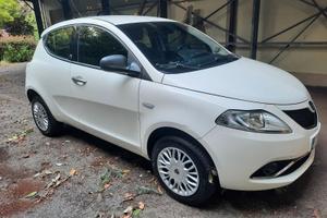 Lancia  Ypsilon
