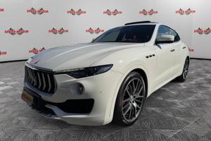 Maserati Levante V6 Diesel AWD, TETTO APRIBIL...