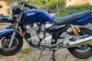 yamaha xjr