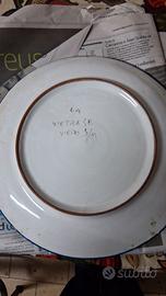 Piatto di ceramica
