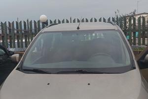 dacia lodgy 7 posti 