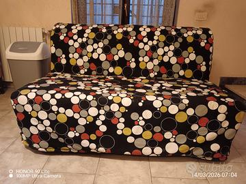Divano letto Ikea praticamente mai utilizzato 