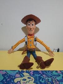 Action figure interattiva Woody Toy Story Disney