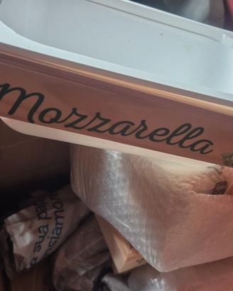Contenitore mozzarella/formaggi