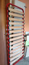 letto singolo con doghe in legno 