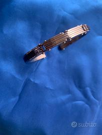 Bracciali rigidi in acciaio