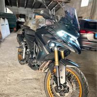 2024 voge valico 525 dsx black knight 