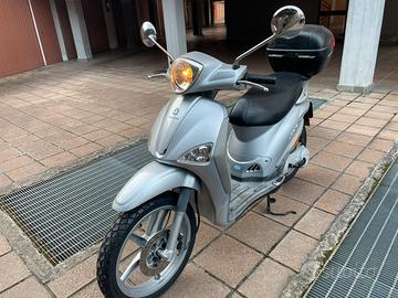 Sccoter Piaggio  liberty  50 cc