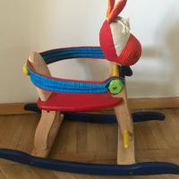 Cavallino a dondolo in legno