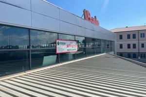 NEGOZIO A CAMPAGNA LUPIA