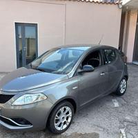 LANCIA Ypsilon 1.2 69CV 5p.GPL Ecochic Gold 5posti