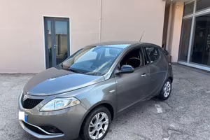 LANCIA Ypsilon 1.2 69CV 5p.GPL Ecochic Gold 5posti
