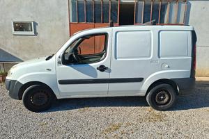 doblo autocarro
