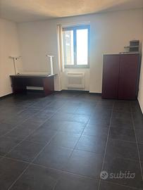Appartamento con parcheggio di proprietà