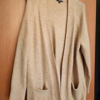 Cardigan beige.