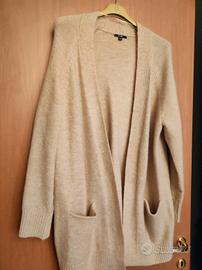 Cardigan beige.