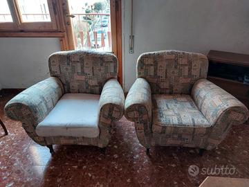 Coppia di poltrone da rifoderare