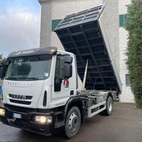 Iveco Eurocargo 140E25K Ribaltabile Trilaterale E5