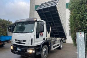 Iveco Eurocargo 140E25K Ribaltabile Trilaterale E5