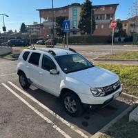 Dacia Duster Laureate 4x2 GPL 2015