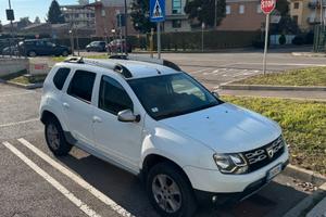 Dacia Duster Laureate 4x2 GPL 2015