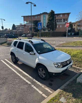 Dacia Duster Laureate 4x2 GPL 2015