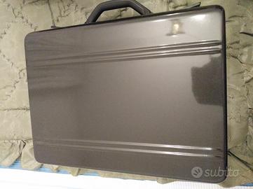 Valigetta portadocumenti audi