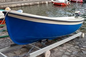 Barca 4,7m  tipo Gozzo in vetroresina