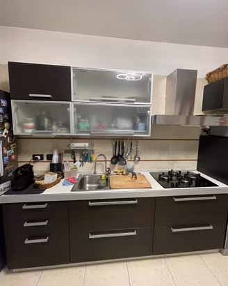 Cucina colore wenge scuro