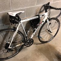 Bici da corsa carrera full carbon