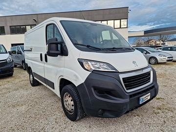 Peugeot boxer 330 2.2 bluehdi 120cv s&s l1h1