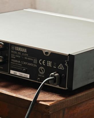 Yamaha A-670 amplificatore classe D